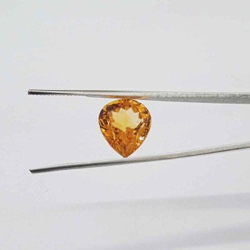 Yellow Topaz 7.70 Carat / 8.31 Ratti Yellow Topaz 7.70 Carat / 8.31 Ratti
