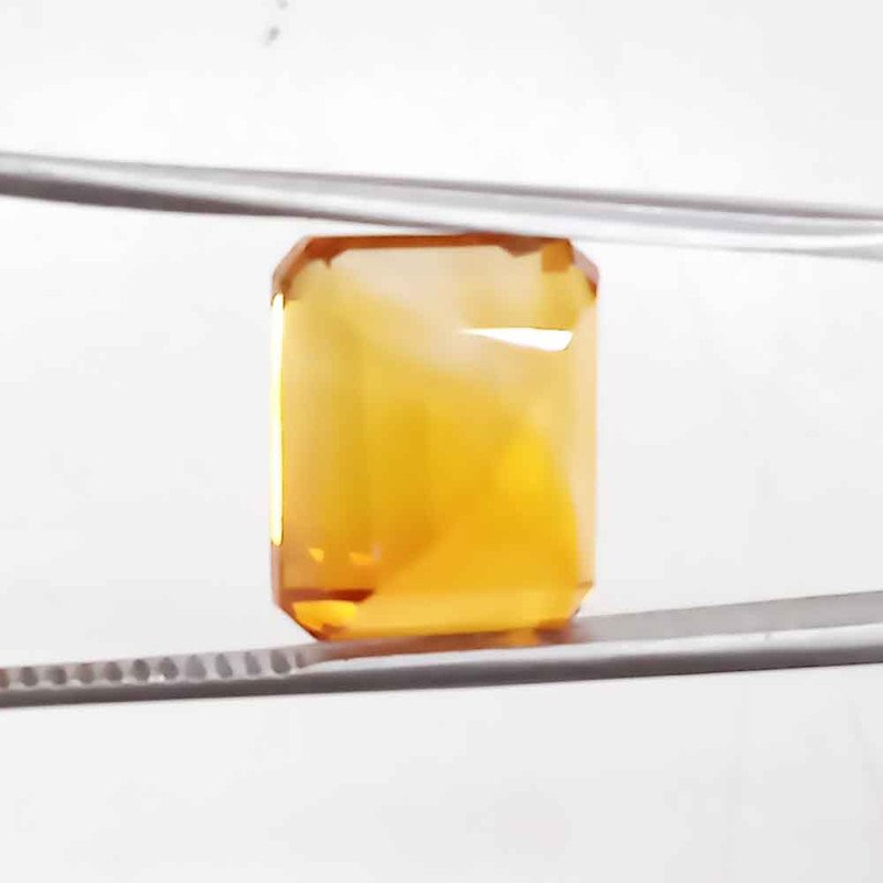 Yellow Topaz 7.38 Carat / 7.97 Ratti