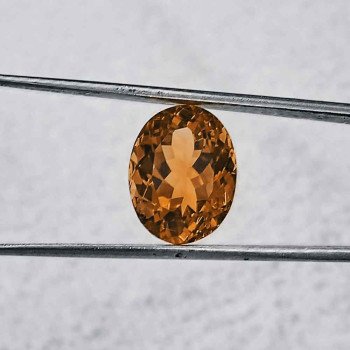 Yellow Topaz 5.42 Carat / 5.85 Ratti