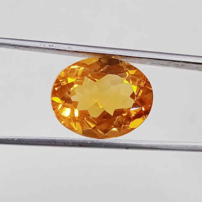 Yellow Topaz 5.45 Carat / 5.88 Ratti
